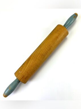 Farmhouse Kitchen wood rolling pin Vintage Robins Egg blue handles Grandma Bakes